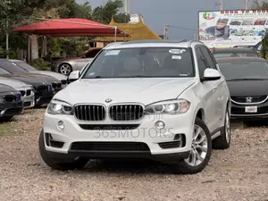 2018 BMW X5 xDrive35i AWD Fari