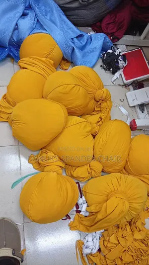 Sabbin Rufe kujeru na Spandex