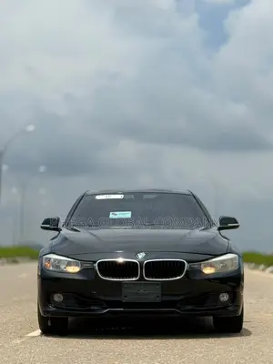 BMW 328i 2013 Baki