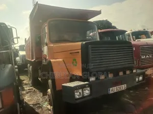 Iveco 260-26 Tipper Truck (Foreign Used)