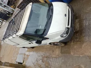 Ford Transit 2005 Fari Bas