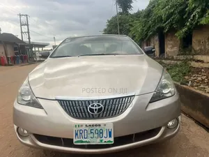 Toyota Solara 2006 Gold