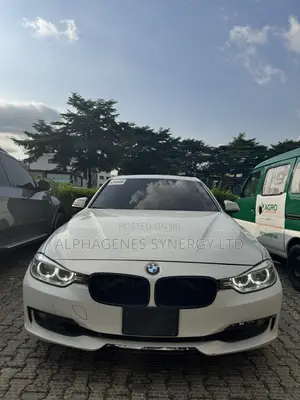 2013 BMW 328i Fari - Ba a Rijista Ba