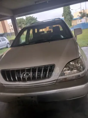 Lexus GX 2003 Fari