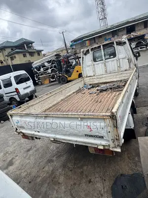 Mazda Bongo 2010 Fari 1 Ton Vanette