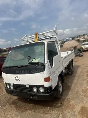 Toyota TownAce 1996 Fari