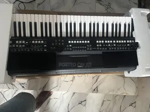 Yamaha PSR-SX600 Keyboard