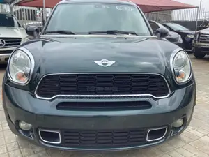 Mini Cooper S Hatchback na 2012