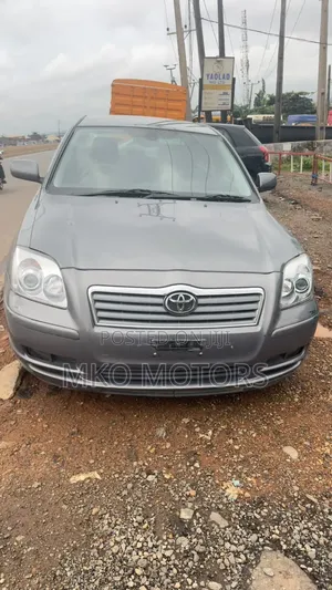 Toyota Avensis 1.6 VVT-i 2003 Grey