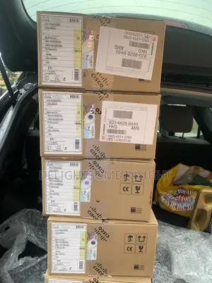 Sabon Cisco WS-C2960L-8PS-LL 8-Port Gigabit PoE+ Switch