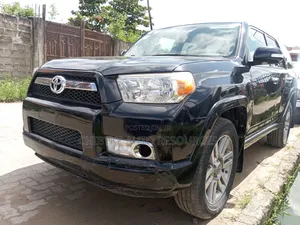 Toyota 4-Runner Baki 2011