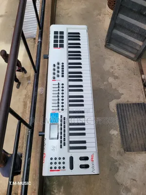 M-Audio Axiom Pro 61 MIDI Keyboard Controller