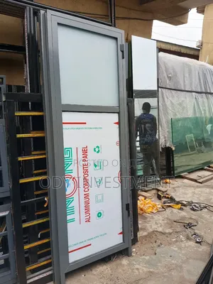 Kofa Ta Ban Daki Ta Aluminiyom Mai Dusar Kankara