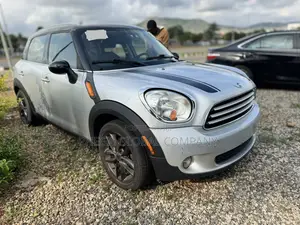 Mini Cooper 2013 Silver - Kai Tsaye Daga Belgium