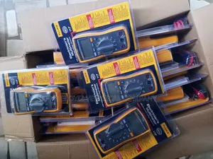 Fluke 117 Digital Multimeter - An Same da Amurka
