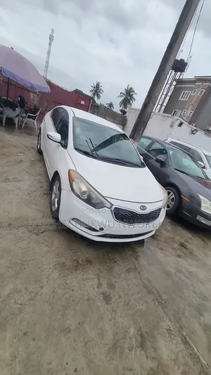 Kia Forte 2014 Fari
