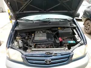 Toyota Sienna 2002 Blue