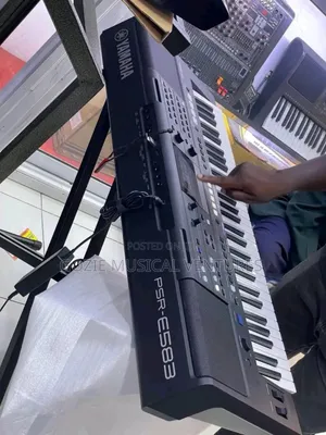Sabon Yamaha PSR-E583 Keyboard Mai Maɓallai 61