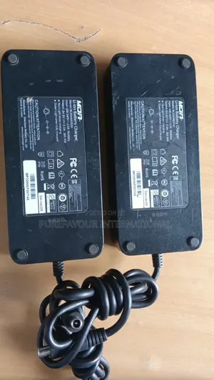 MDA 54.6V 3A Cajin Baturi na Lithium 48V