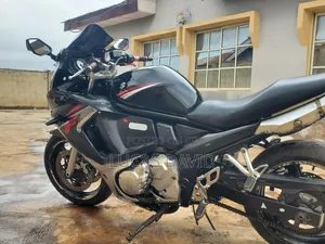 Suzuki Bandit 1250cc 2010 Baki