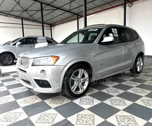 BMW X3 2014 Launin Azurfa
