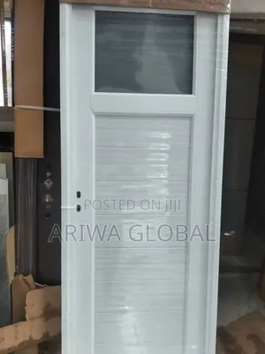 Kofar Bandaki Na PVC Da Gilashi Na Najeriya - Fari