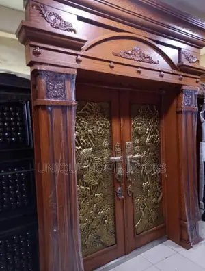 Unique Home Doors - Babban Ƙofar Shiga