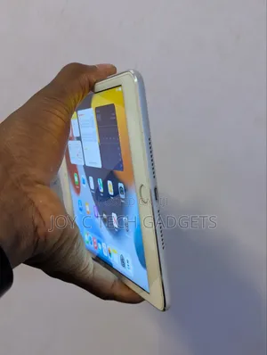 Apple iPad mini 4 128GB Fari