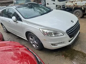 Peugeot 508 2.3 Station Wagon 2012 Fari
