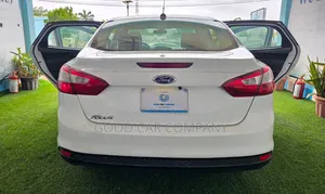 Ford Focus 2013 Fari
