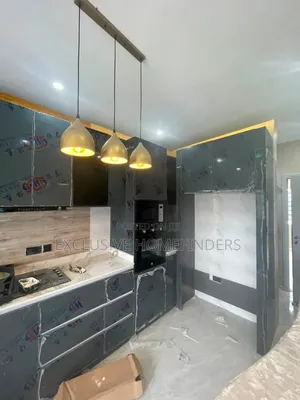 4-Bedroom Townhouse/Terrace a Providence Court, Awoyaya
