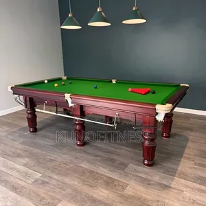 Sabon 9ft Professional Billiard Table Tare da Kayayyaki