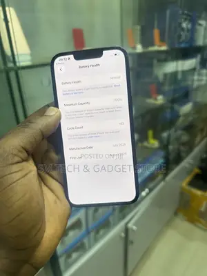 Apple iPhone 16e 128GB Baki