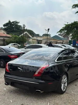 Jaguar XJ 2012 Baki