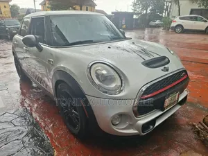 Mini Cooper Farar 2016