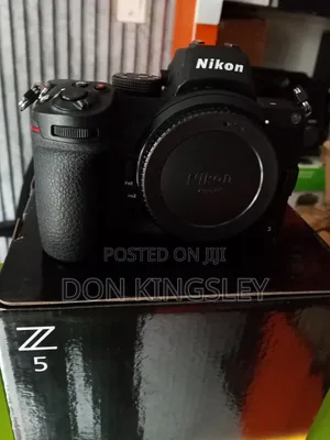 Jikin Kamara na Nikon Z5 - Sabon Abu
