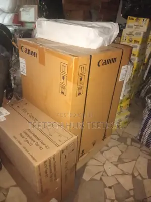Canon imageRUNNER C3326i Photocopier with Pedestal