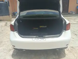 Lexus GS 250 2013 Fari