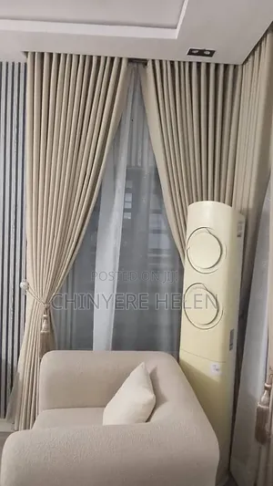 Labule masu Kyau na Turkiyya masu Launi Cream tare da Igiyar Ɗauka