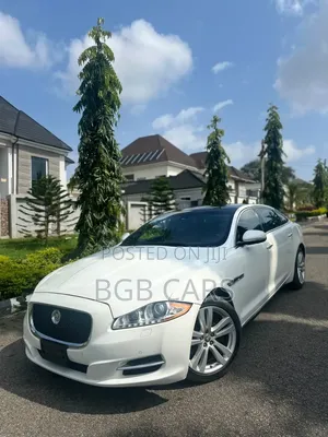 Jaguar XJR 2012 Fari