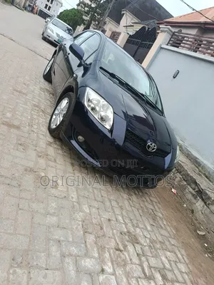 Toyota Auris 2009 Blue