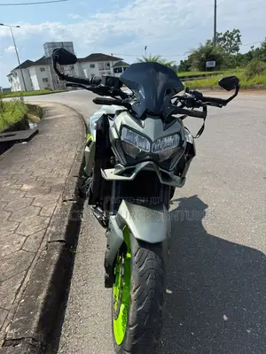 Kawasaki Z900 2022 Kore