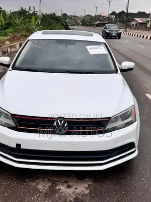 2015 Volkswagen Jetta SE 1.8L Turbo Sedan