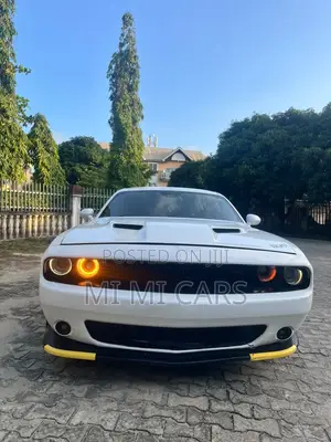 Dodge Challenger SRT Hellcat 2016 Fari