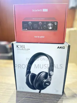 Focusrite Scarlett 2i2 Gen 3 Audio Interface & AKG K361 Headphones