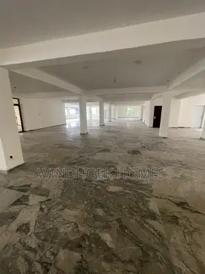 Sabon Ofishin 450sqm (Lantai 1-6)
