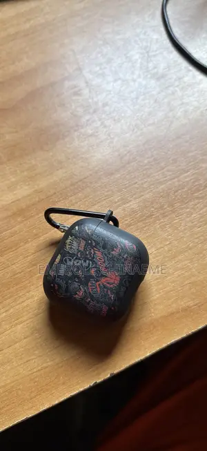Apple AirPods 4 (Babu Hana Jini)