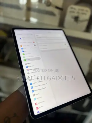 Apple iPad Pro (2022) 256GB Silver