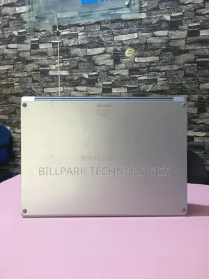 Microsoft Surface Laptop 3 15" Intel Core i7 16GB RAM 256GB SSD
