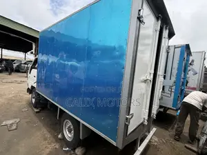 Toyota Dyna Kwamfotin Jikin Karamar Motar Fage (Foreign Used)